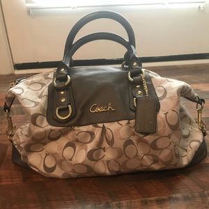 1 Day Sale!!! Coach Handbag